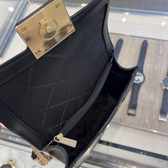 MICHAEL KORS SONIA SMALL SHOULDER XBODY BLACK COLOR - Picture 9 of 16